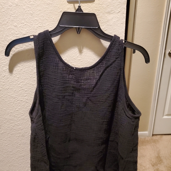 Black Linen Tank Top and Wide Leg Pants Set - Picture 6 of 9